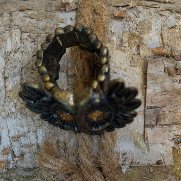Owl Stretch Ring Vintage Golden Bronze with Golden Crystal Eyes - Picture 2 of 3